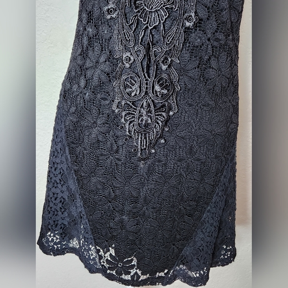 Little black dress - Picture 3 of 5